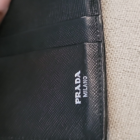 Prada Wallet - Picture 4 of 12